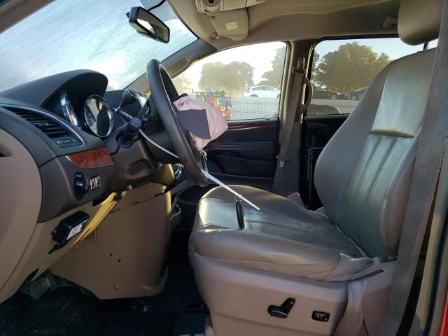 2C4RC1BG4DR669754 - 2013 CHRYSLER TOWN & COU TOURING RED photo 7