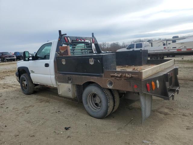 1GBJK34D66E154189 - 2006 CHEVROLET SILVERADO K3500 WHITE photo 2