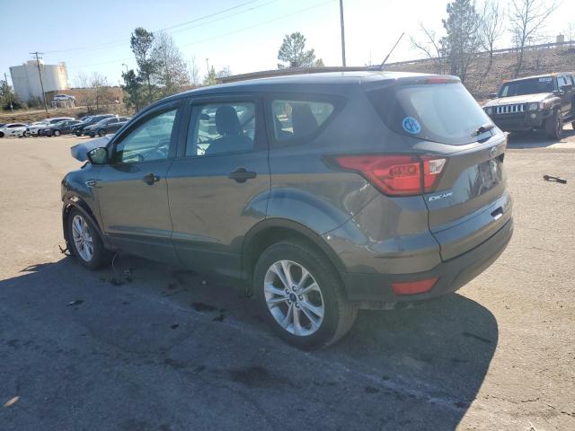 1FMCU0F77KUC25075 - 2019 FORD ESCAPE S GRAY photo 2