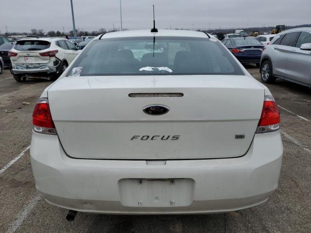 1FAHP3FN9AW221426 - 2010 FORD FOCUS SE WHITE photo 6