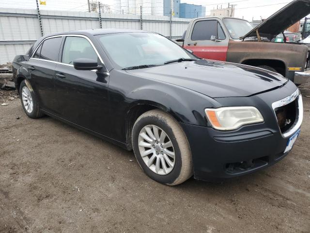 2C3CCAAG5DH513739 - 2013 CHRYSLER 300 BLACK photo 4