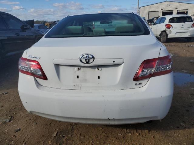 4T1BF3EK7BU660644 - 2011 TOYOTA CAMRY BASE WHITE photo 6