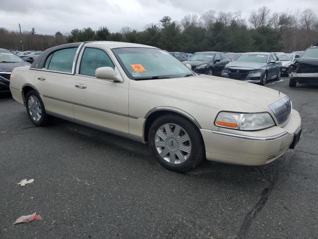 1LNHM83W03Y632777 - 2003 LINCOLN TOWN CARTIER CREAM photo 4