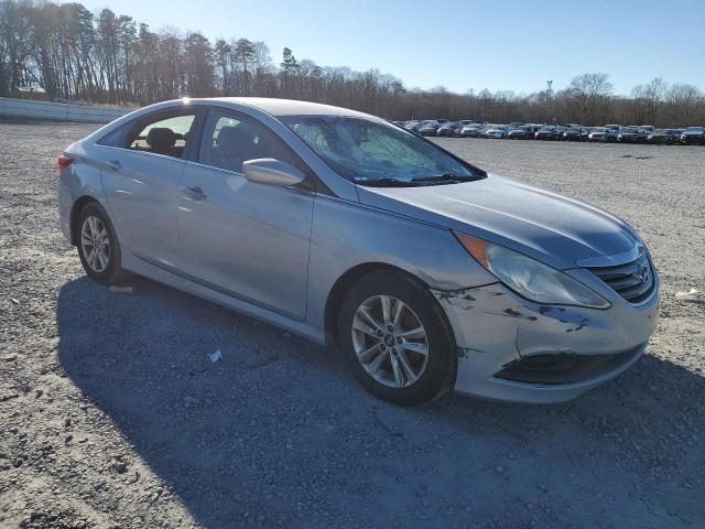 5NPEB4AC2EH835091 - 2014 HYUNDAI SONATA GLS SILVER photo 4