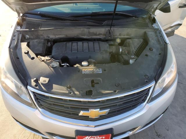 1GNKRFEDXEJ246575 - 2014 CHEVROLET TRAVERSE LS SILVER photo 12