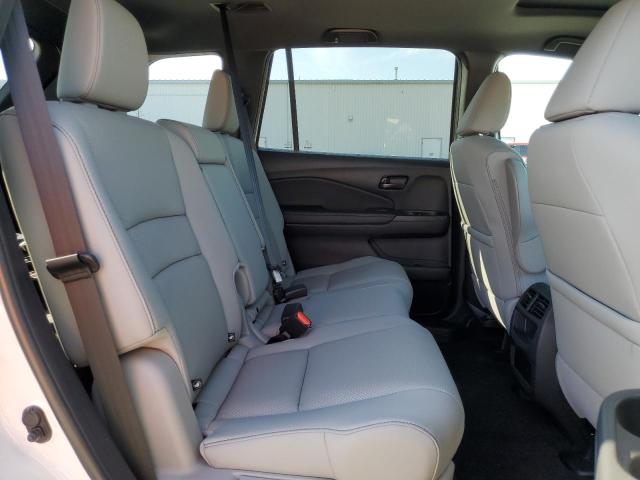 5FNYF8H50PB010541 - 2023 HONDA PASSPORT EXL WHITE photo 11