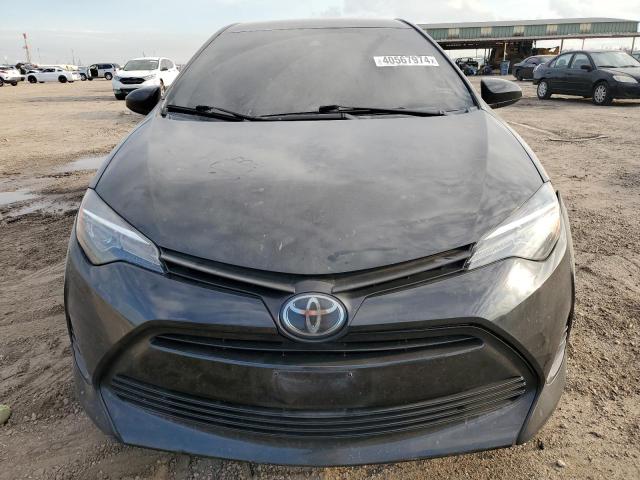 5YFBURHE1KP920102 - 2019 TOYOTA COROLLA L BLACK photo 5