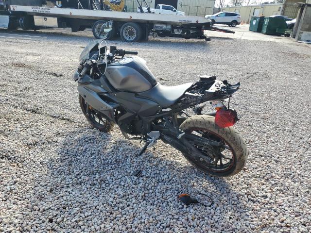 MH3RH06Y7GK012532 - 2016 YAMAHA YZFR3 BLACK photo 3