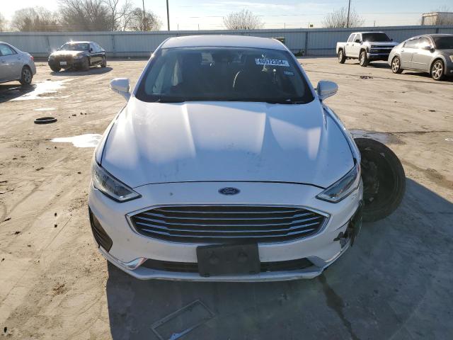 3FA6P0CD0KR249783 - 2019 FORD FUSION SEL WHITE photo 5