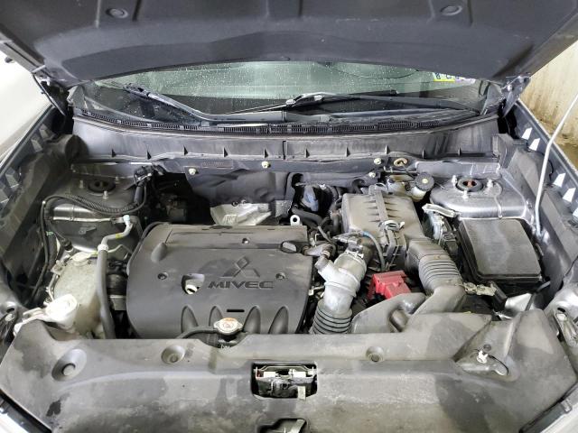 JA4AR3AU7JU023387 - 2018 MITSUBISHI OUTLANDER ES 银色 照片 11