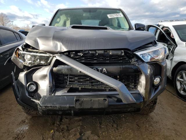 JTEBU5JR6H5428821 - 2017 TOYOTA 4RUNNER SR5/SR5 PREMIUM 石墨色 照片 5