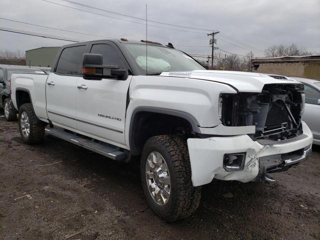 1GT12UEY2HF127684 - 2017 GMC SIERRA K2500 DENALI WHITE photo 4