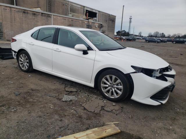 4T1B11HK4KU211209 - 2019 TOYOTA CAMRY L WHITE photo 4