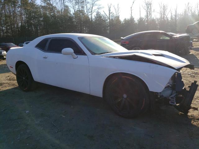 2C3CDZAG5KH744522 - 2019 DODGE CHALLENGER SXT WHITE photo 4