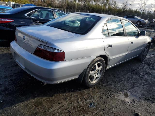 19UUA56632A035301 - 2002 ACURA 3.2TL SILVER photo 3