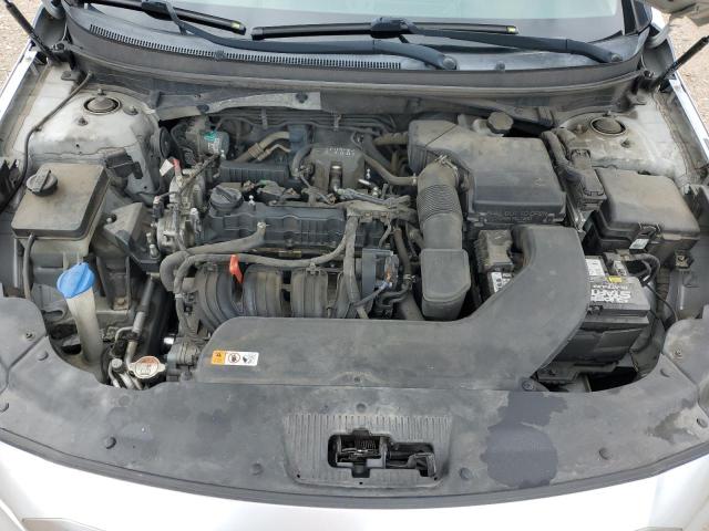 5NPE24AF8GH418863 - 2016 HYUNDAI SONATA SE SILVER photo 11