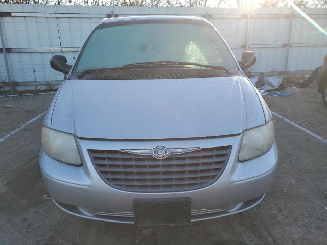 1C8GJ45351B130219 - 2001 CHRYSLER VOYAGER LX SILVER photo 5