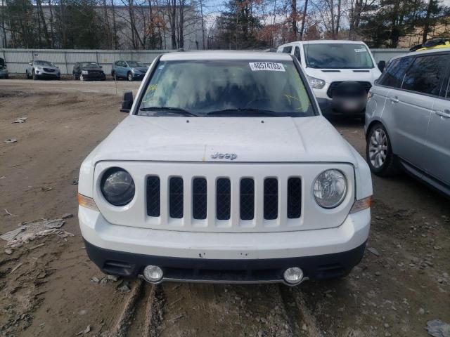 1C4NJRFB2GD745660 - 2016 JEEP PATRIOT LATITUDE WHITE photo 5