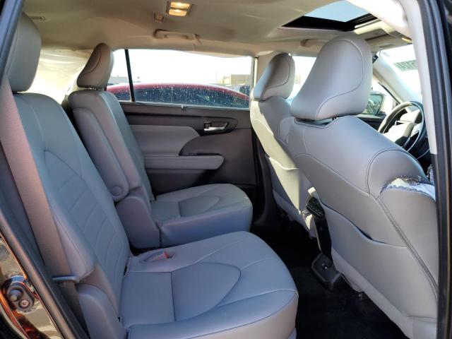 5TDGZRBH6MS079236 - 2021 TOYOTA HIGHLANDER XLE BLACK photo 11