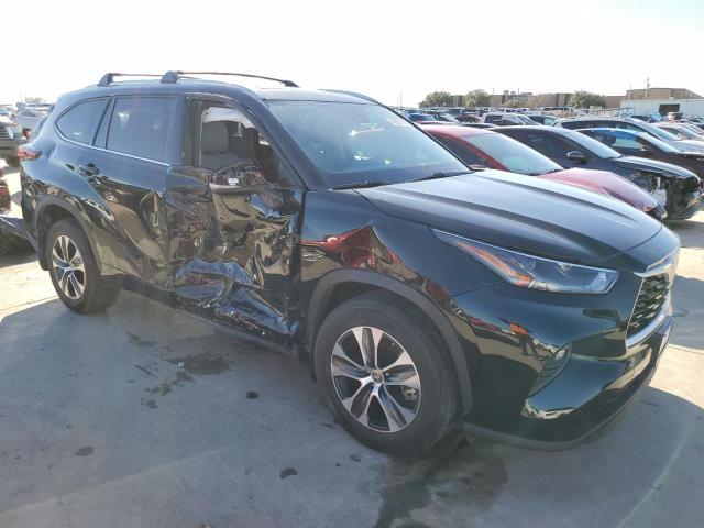 5TDGZRBH6MS079236 - 2021 TOYOTA HIGHLANDER XLE BLACK photo 4