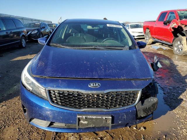 3KPFK4A72JE177276 - 2018 KIA FORTE LX BLUE photo 5