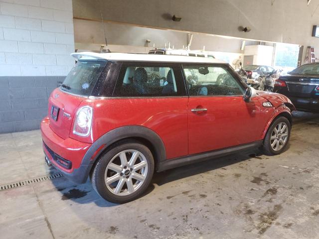 WMWSV3C57DT393886 - 2013 MINI COOPER S RED photo 3