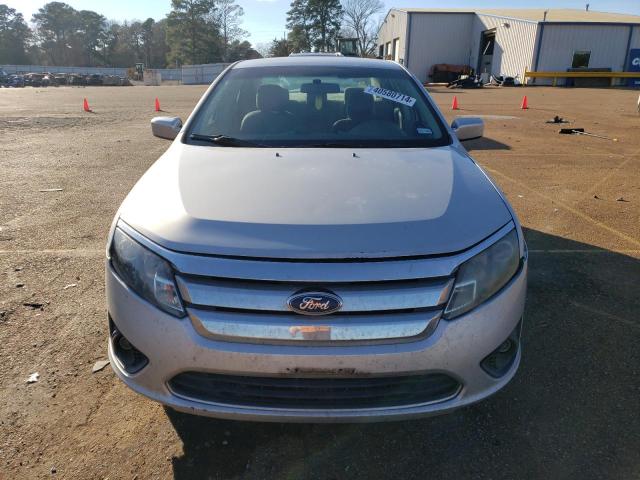 3FAHP0HA1AR318423 - 2010 FORD FUSION SE SILVER photo 5