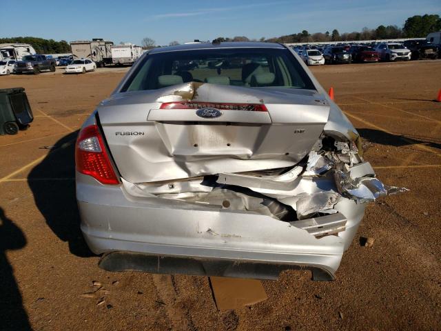 3FAHP0HA1AR318423 - 2010 FORD FUSION SE SILVER photo 6