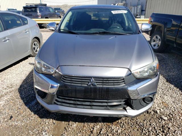 JA4AP3AU7HZ010173 - 2017 MITSUBISHI OUTLANDER ES GRAY photo 5