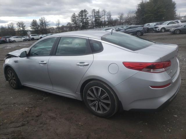 5XXGT4L38KG363683 - 2016 KIA OPTIMA LX SILVER photo 2