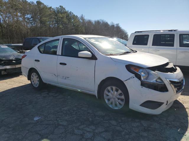 3N1CN7AP5JL805888 - 2018 NISSAN VERSA S WHITE photo 4