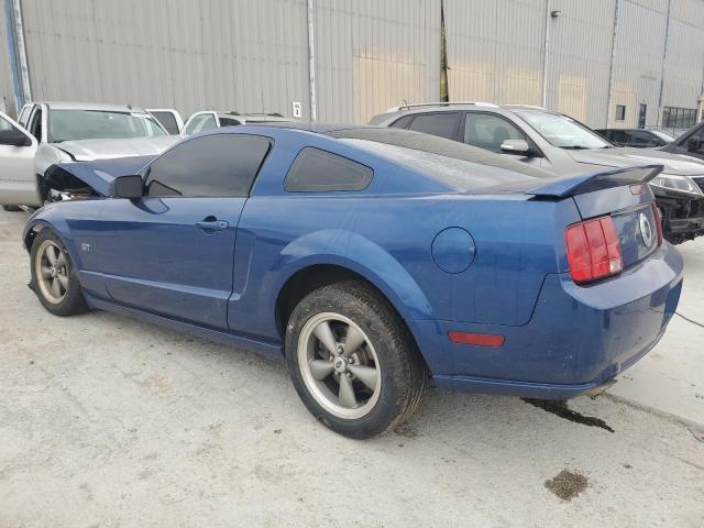 1ZVFT82HX65178851 - 2006 FORD MUSTANG GT BLUE photo 2