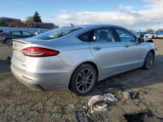 3FA6P0RU5KR217094 - 2019 FORD FUSION TITANIUM SILVER photo 3