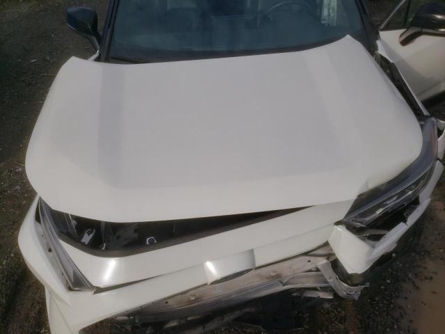 JTMEWRFV2KD506016 - 2019 TOYOTA RAV4 XSE WHITE photo 12