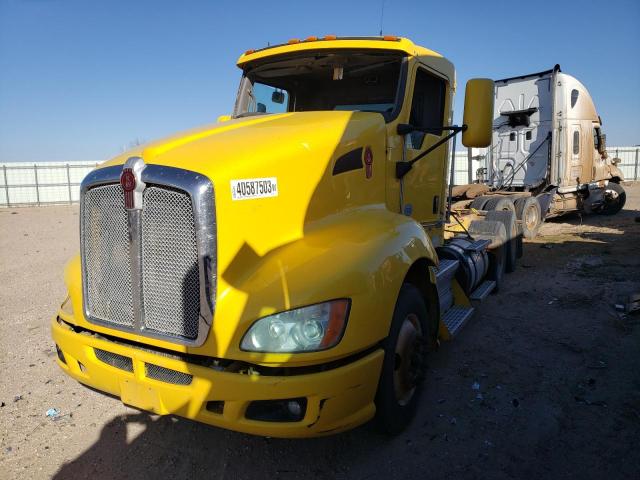 1XKADP8X0DJ343236 - 2013 KENWORTH CONSTRUCTI T660 YELLOW photo 2