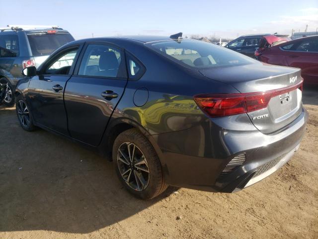 3KPF24AD3RE721530 - 2024 KIA FORTE LX GRAY photo 2