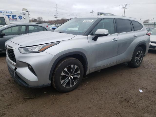 5TDGZRAH8LS500034 - 2020 TOYOTA HIGHLANDER XLE SILVER photo 1