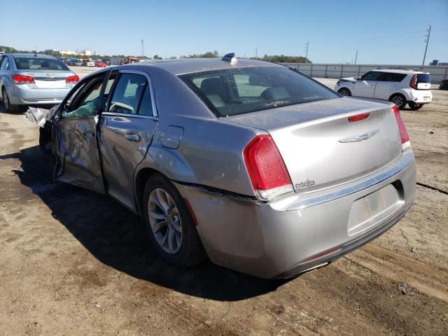 2C3CCAAG8FH806988 - 2015 CHRYSLER 300 LIMITED SILVER photo 2