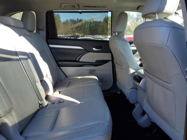 5TDJKRFH3GS230560 - 2016 TOYOTA HIGHLANDER XLE SILVER photo 11