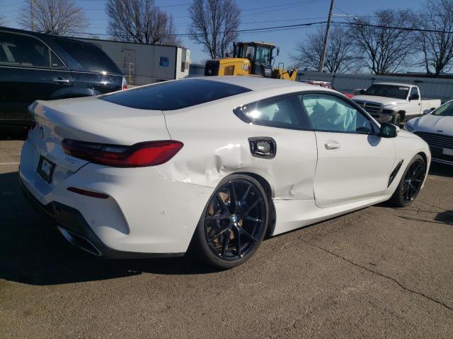 WBAAE4C09NCK17753 - 2022 BMW 840XI WHITE photo 3