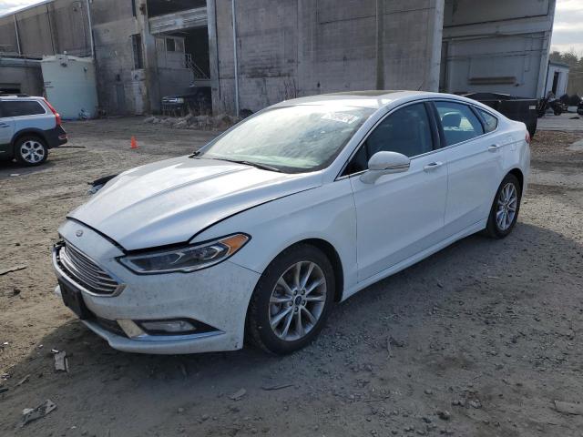 3FA6P0HD0HR114403 - 2017 FORD FUSION SE WHITE photo 1