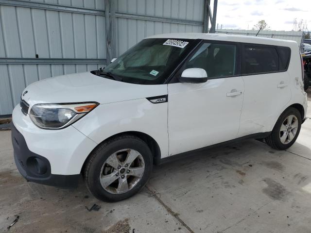 KNDJN2A25J7564057 - 2018 KIA SOUL WHITE photo 1