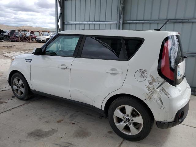 KNDJN2A25J7564057 - 2018 KIA SOUL WHITE photo 2