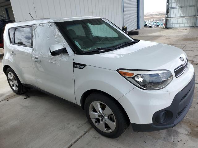 KNDJN2A25J7564057 - 2018 KIA SOUL WHITE photo 4