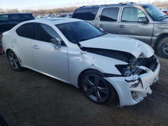 JTHBF5C20B5135288 - 2011 LEXUS IS 250 WHITE photo 4