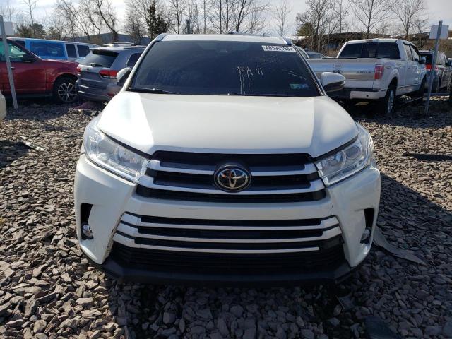 5TDJZRFH7KS923510 - 2019 TOYOTA HIGHLANDER SE WHITE photo 5