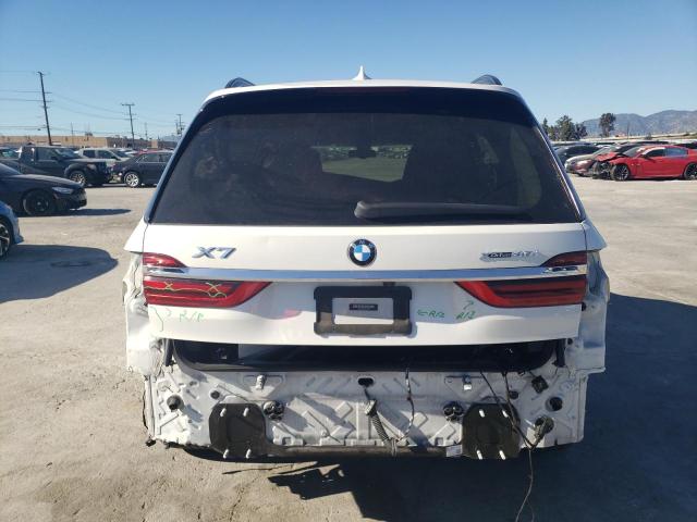 5UXCW2C04M9E54368 - 2021 BMW X7 XDRIVE40I WHITE photo 6