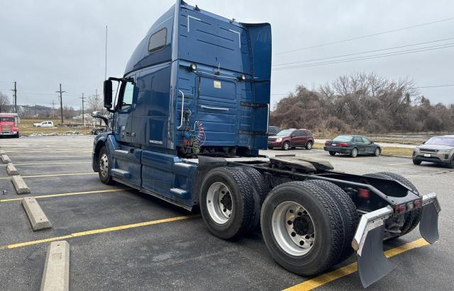 4V4NC9EG4GN931495 - 2016 VOLVO VN VNL BLUE photo 3