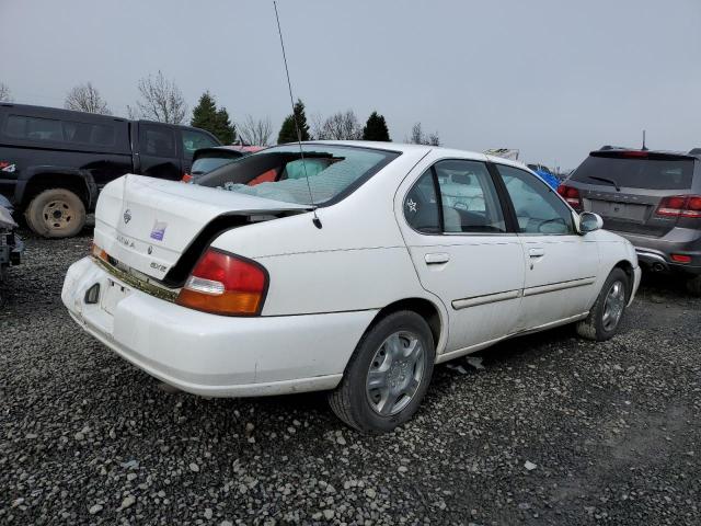 1N4DL01D9XC223825 - 1999 NISSAN ALTIMA XE WHITE photo 3