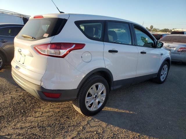 1FMCU0F73EUB72699 - 2014 FORD ESCAPE S WHITE photo 3